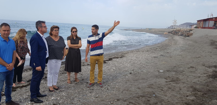 Motril podrá pedir ayudas económicas a la Junta para solventar los problemas ocasionados por el temporal en las playas